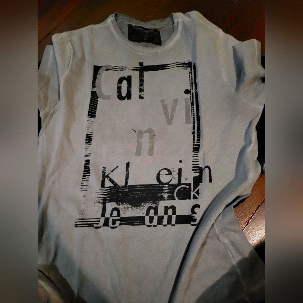 2 calvin klein tshirt